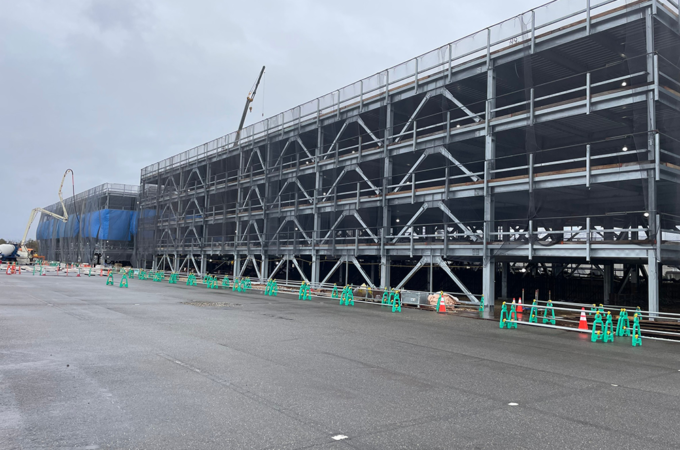 石川県加賀市　株式会社東芝様　立体駐車場新設工事にともなう刷毛引き仕上げ工事